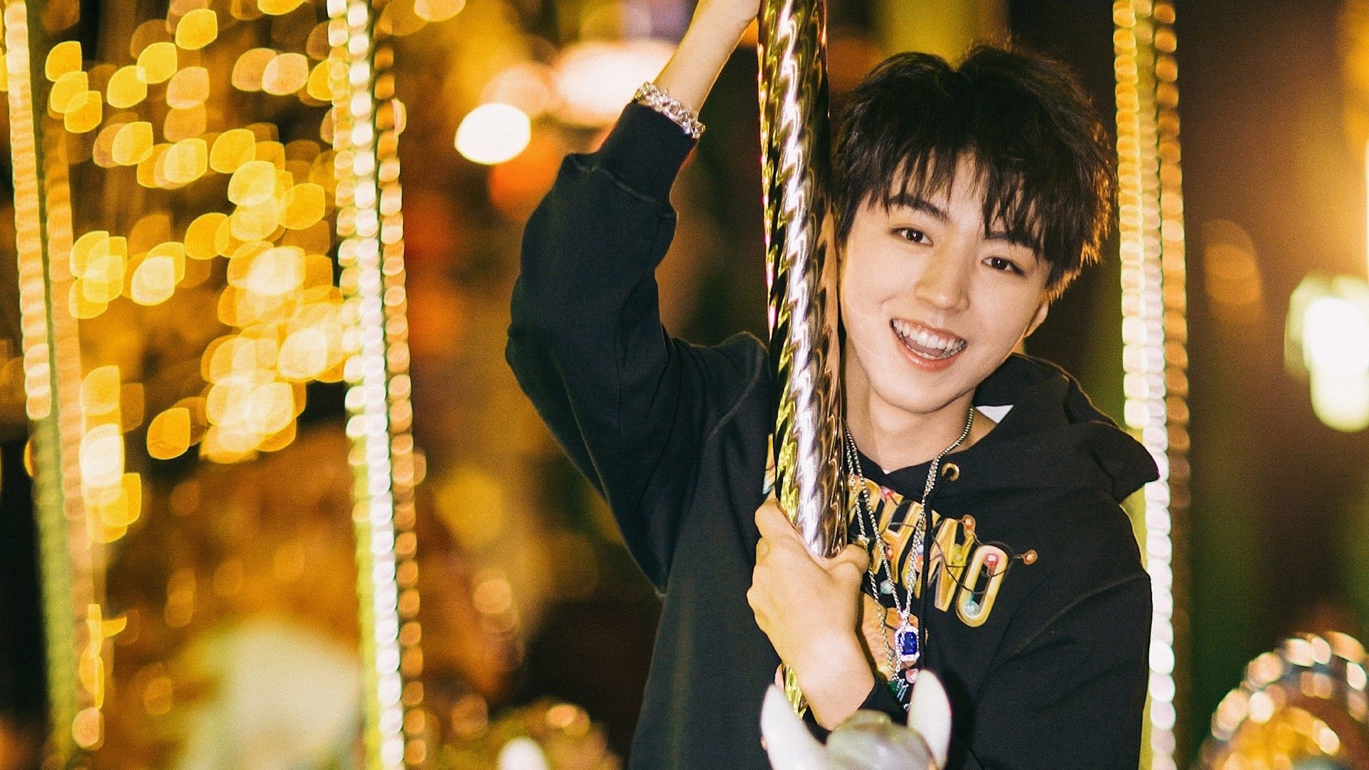 “2025世界运动会:东部新区徒步定向越野赛展现勇气与智慧”