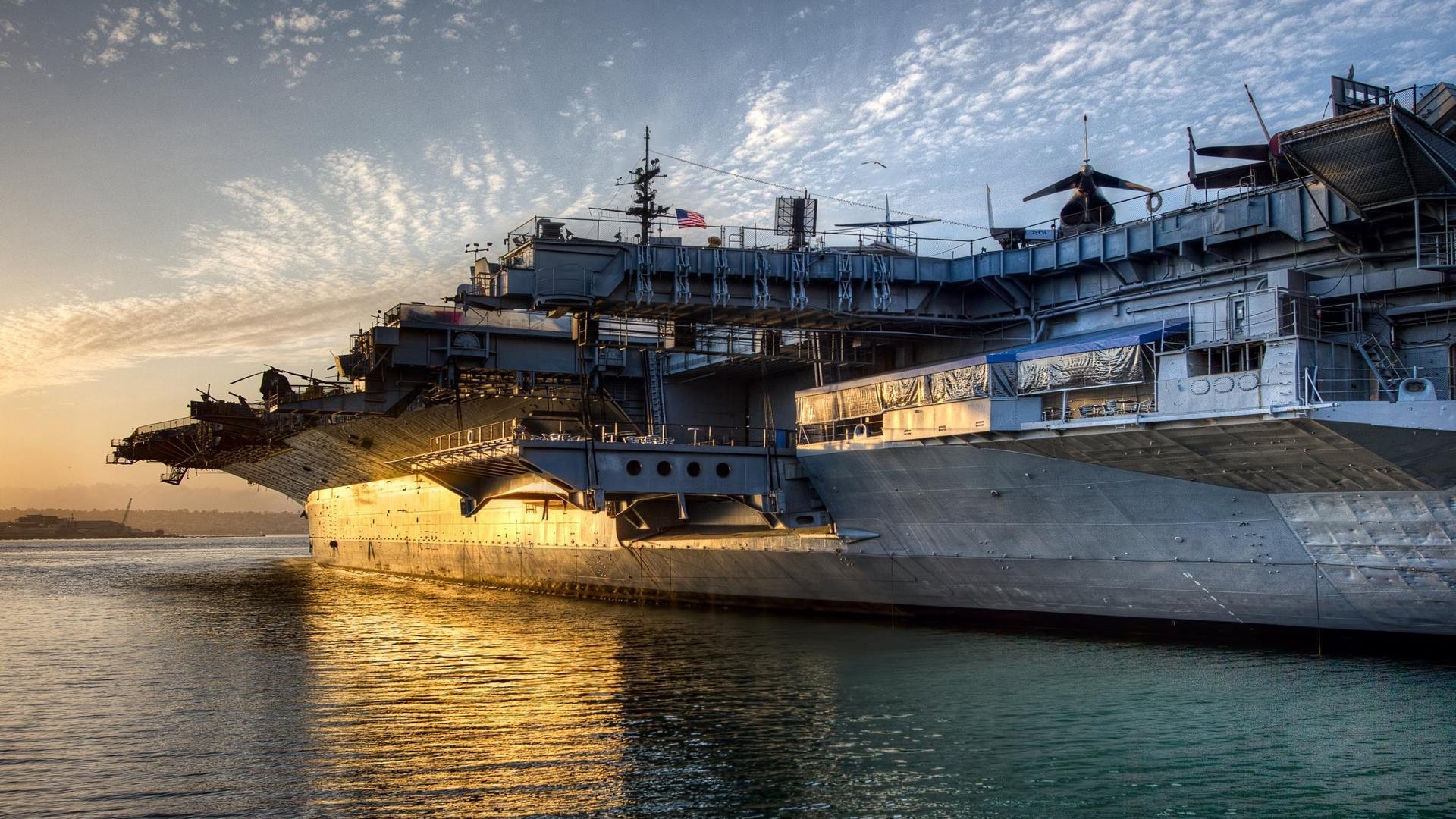 爱游戏官网app-“选手奋力拼搏，武汉马拉松冲刺阶段见证奇迹”