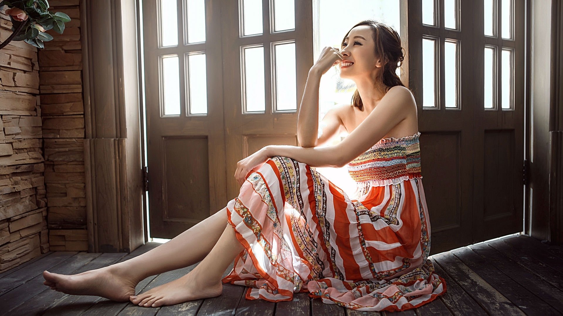 中国女篮逆转取胜 展现坚韧精神,看看中国女篮